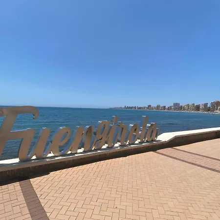 & Salt Clouds דירה