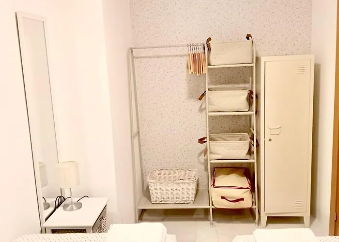 & Salt Clouds דירה *