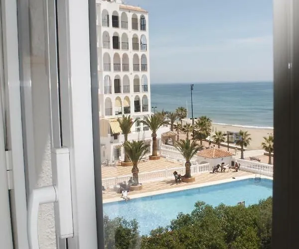 דירה & Salt Clouds *