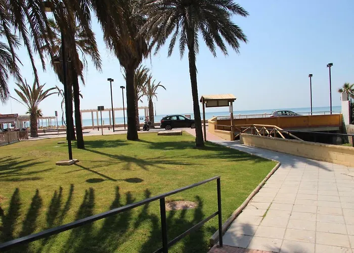 דירה & Salt Clouds *