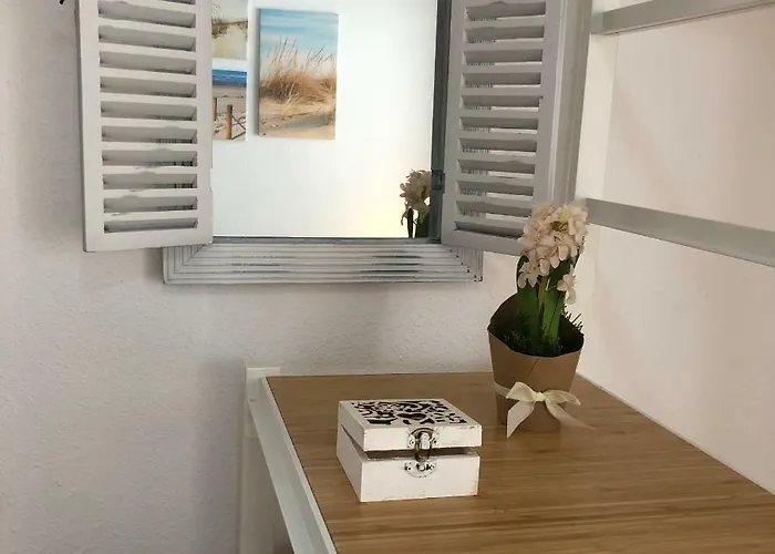 דירה & Salt Clouds *