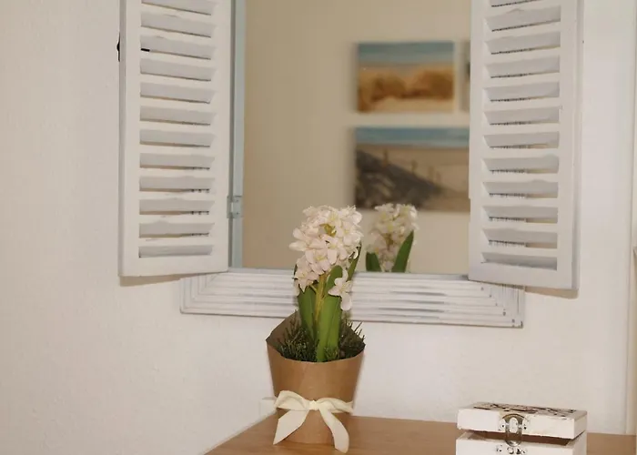 דירה & Salt Clouds *